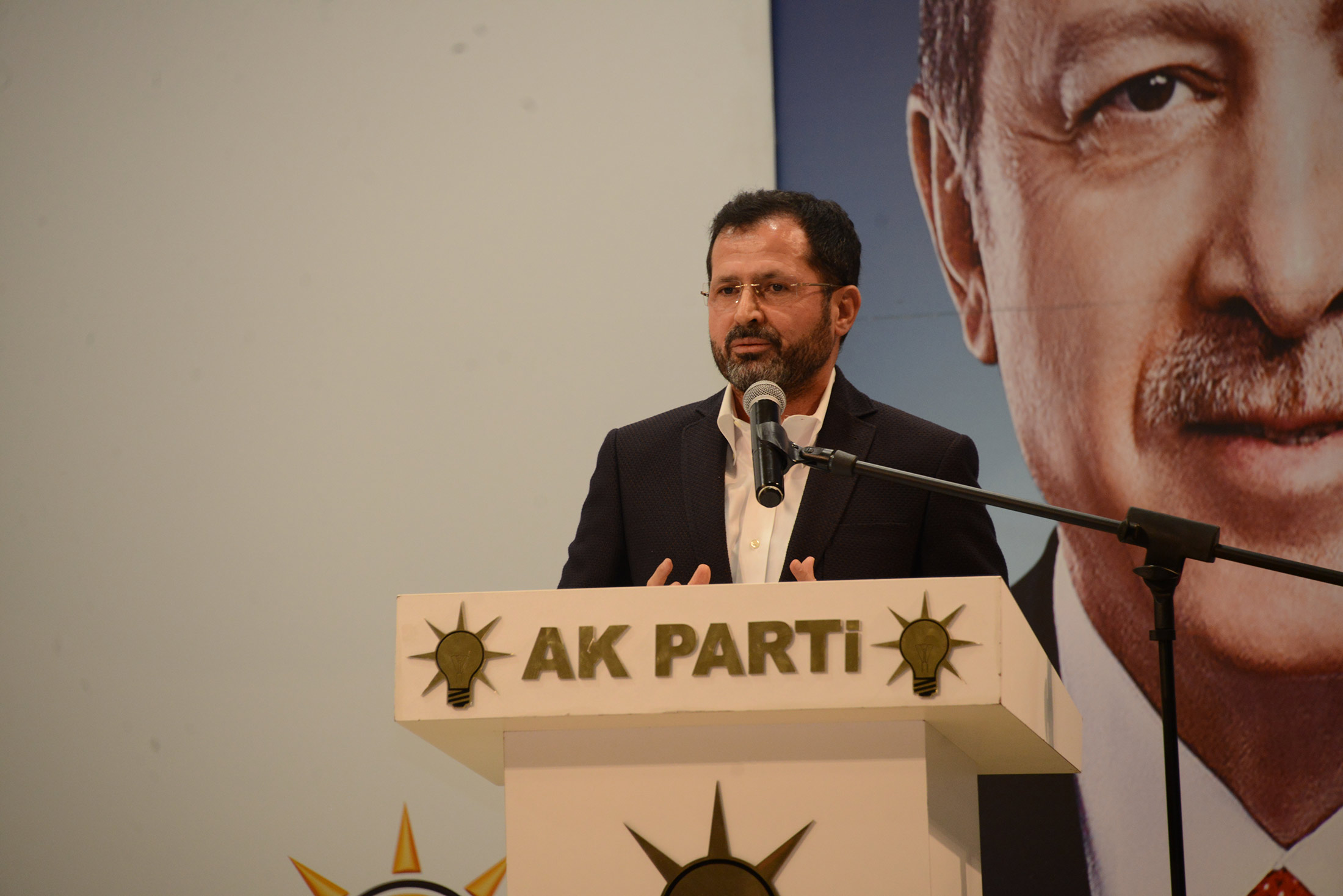 AK Parti İl Danışma Meclisi ve Vefa Programı Düzenlendi