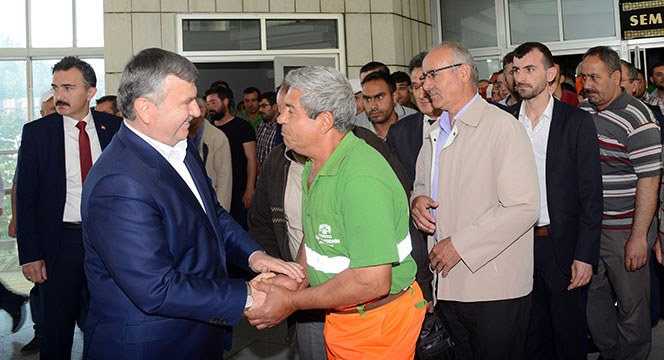 Tahir Akyürek Belediye Personeli ile Vedalaştı