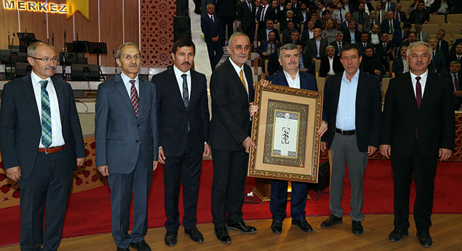 Tahir Akyürek Belediye Personeli ile Vedalaştı