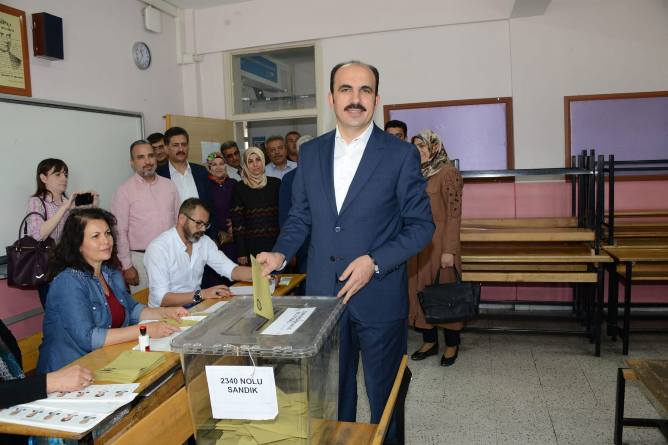 Başkan Altay Oyunu 2340 Nolu Sandıkta Kullandı