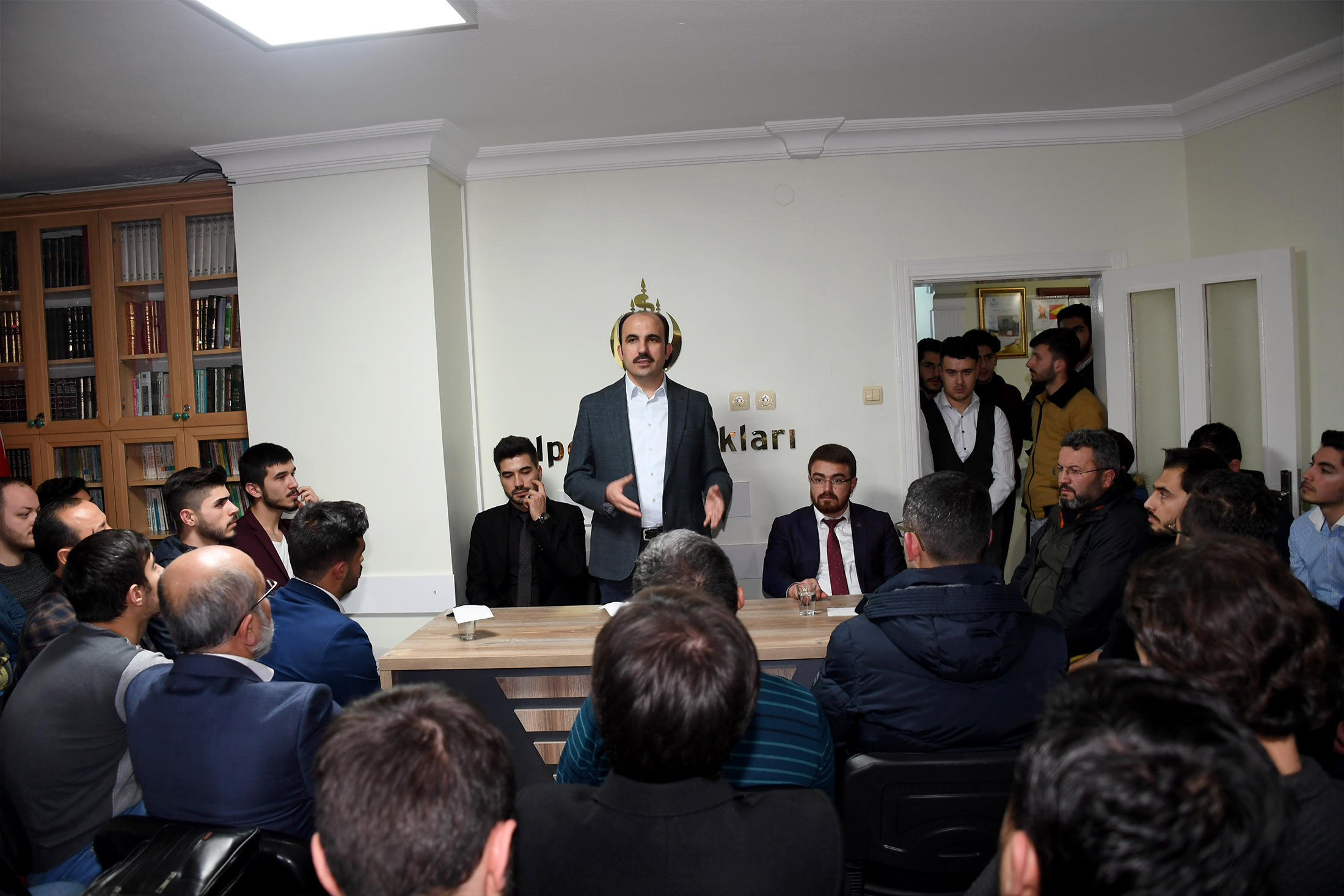 Başkan Altay, Yesevi Sohbetleri'nde Gençlere Seslendi: 'Daha Çok Çalışacağız'