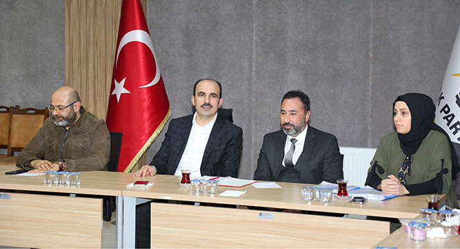 Başkan Altay'dan AK Parti Selçuklu ve İl Gençlik Kollarına Ziyaret