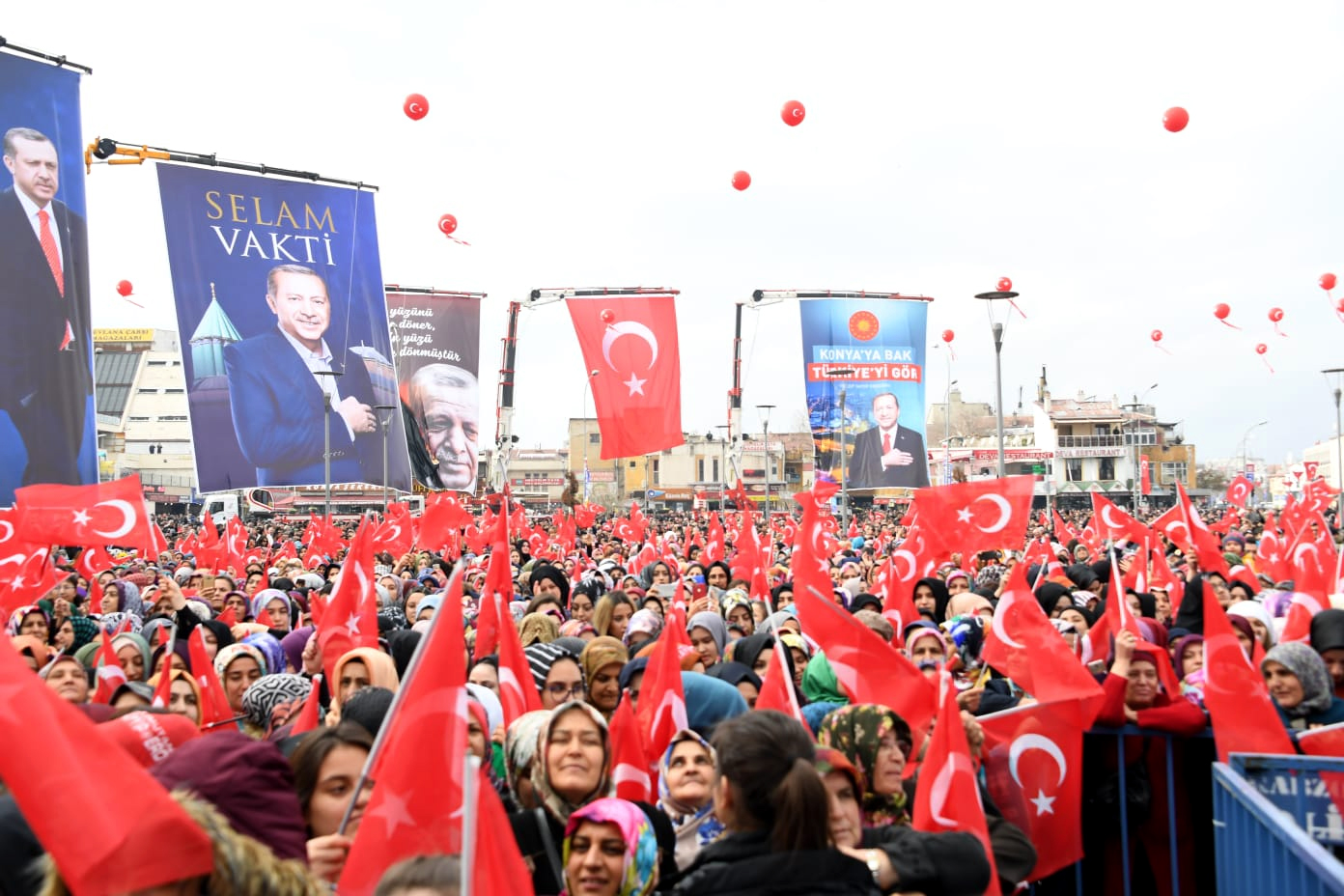 Cumhurbaşkanı Erdoğan Konyalılarla Buluştu