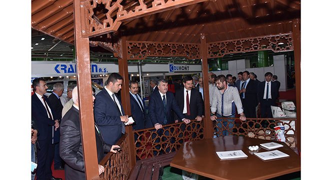 Başkan Akyürek Sektör Temsilcilerini Eş Zamanlı Açılan 4 Fuara Davet Etti