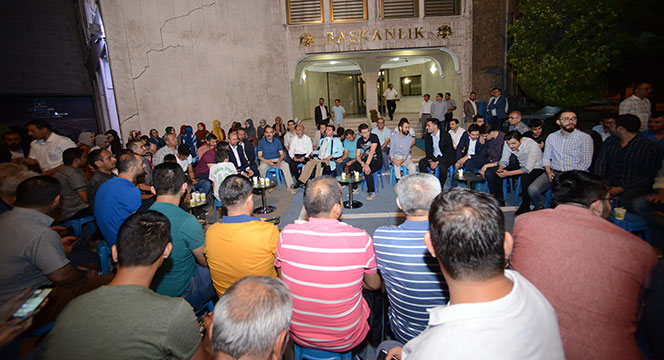 Başkan Altay Belediye Bahçesinde Gençlerle Buluştu
