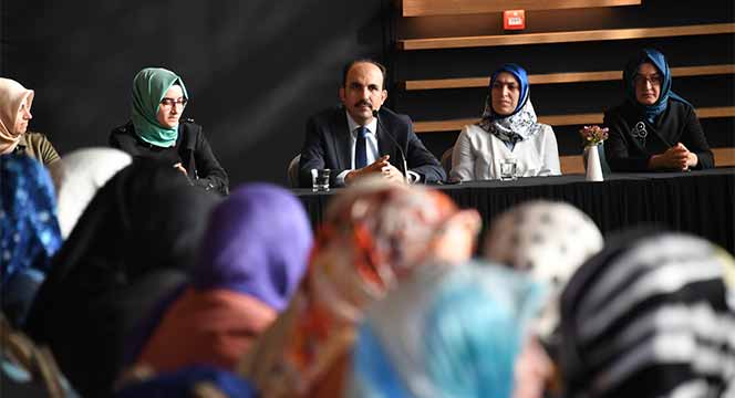 Başkan Altay, Şehir İstişarelerinde AK Parti Kadın Kolları İle Buluştu