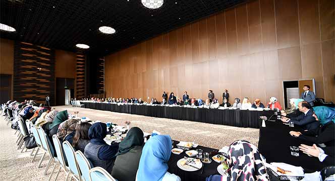 Başkan Altay, Şehir İstişarelerinde AK Parti Kadın Kolları İle Buluştu