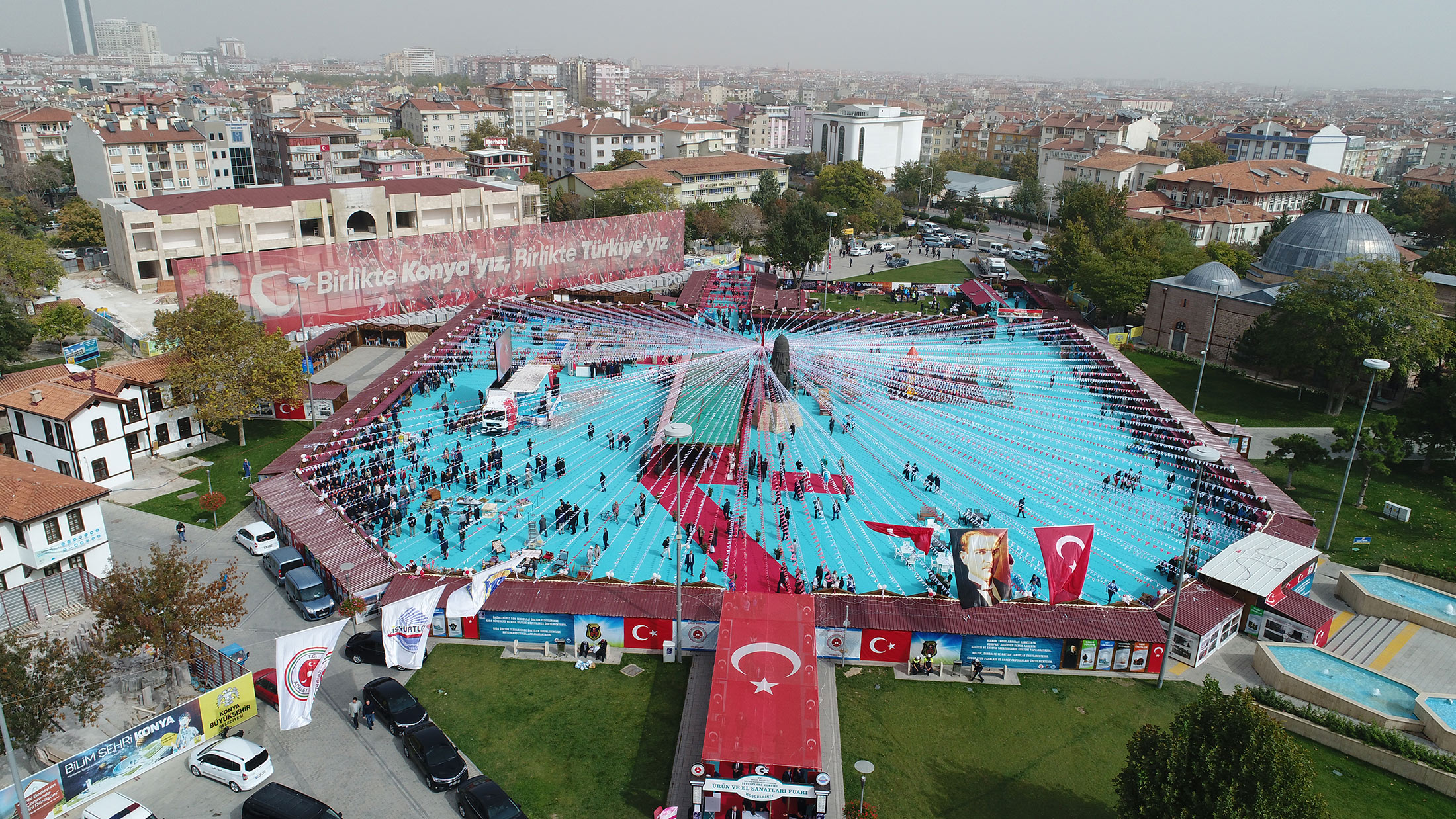 İşyurtları Kurumu'nun Ürün ve El Sanatları Fuarı Konya'da Açıldı 