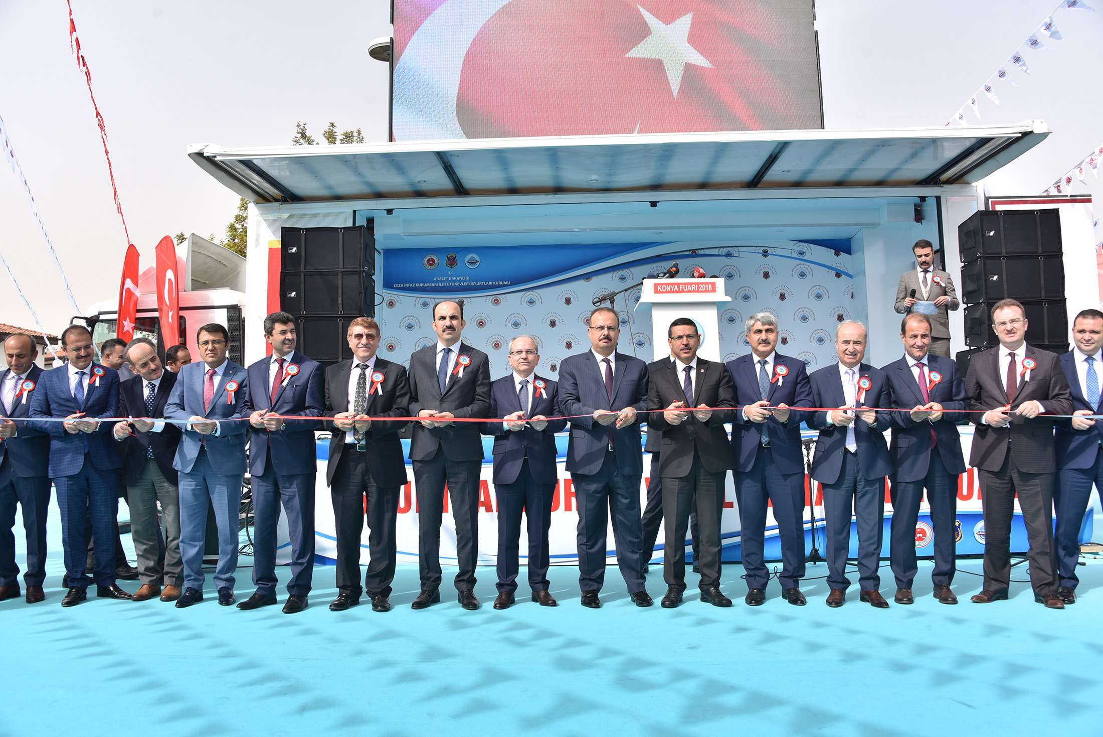 İşyurtları Kurumu'nun Ürün ve El Sanatları Fuarı Konya'da Açıldı 