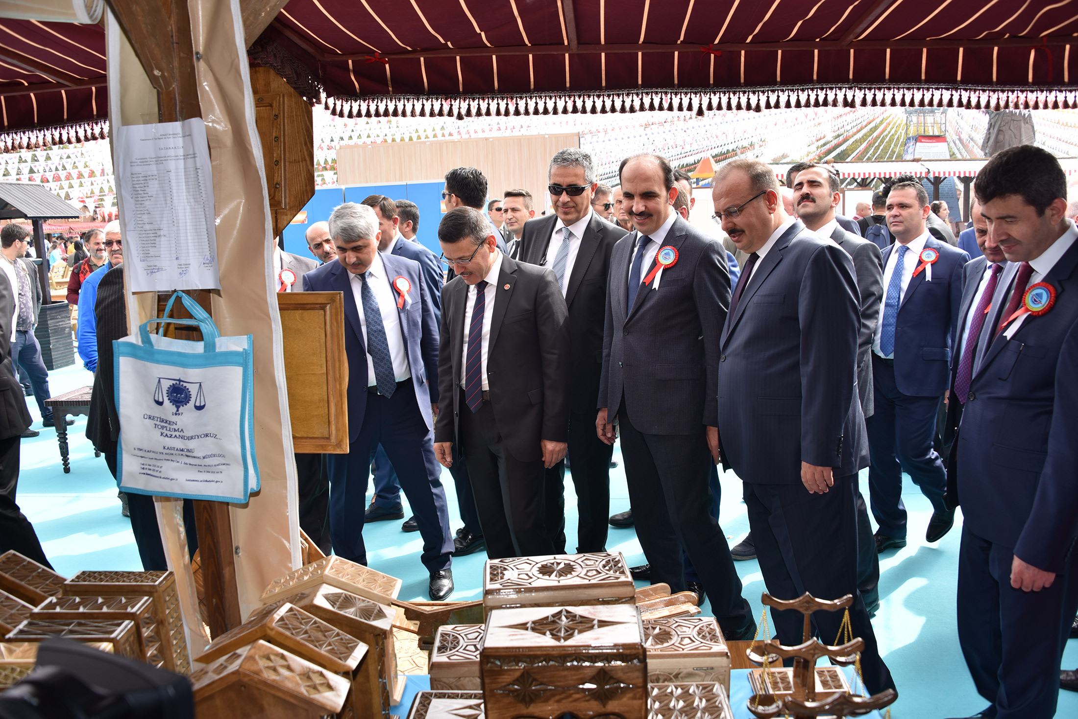 İşyurtları Kurumu'nun Ürün ve El Sanatları Fuarı Konya'da Açıldı 