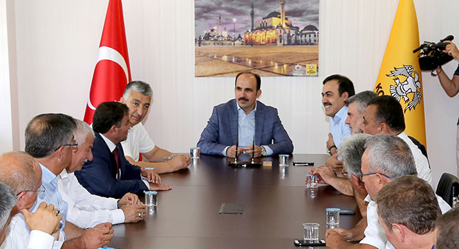 Başkan Altay Konyalı Firmaları Tebrik Etti