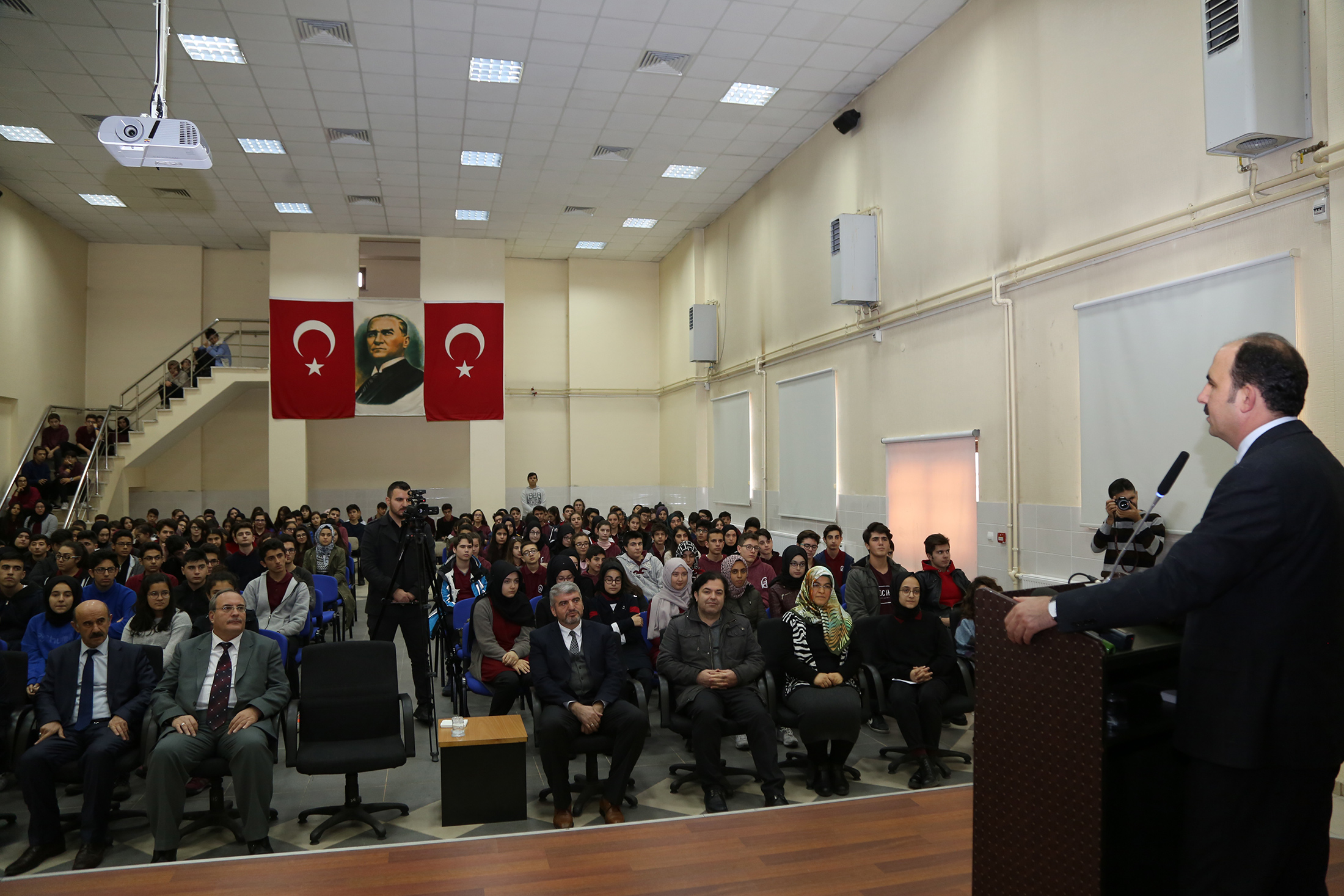Gayemiz Geleceğin Türkiye'sini Oluşturacak Nesiller İnşa Etmek