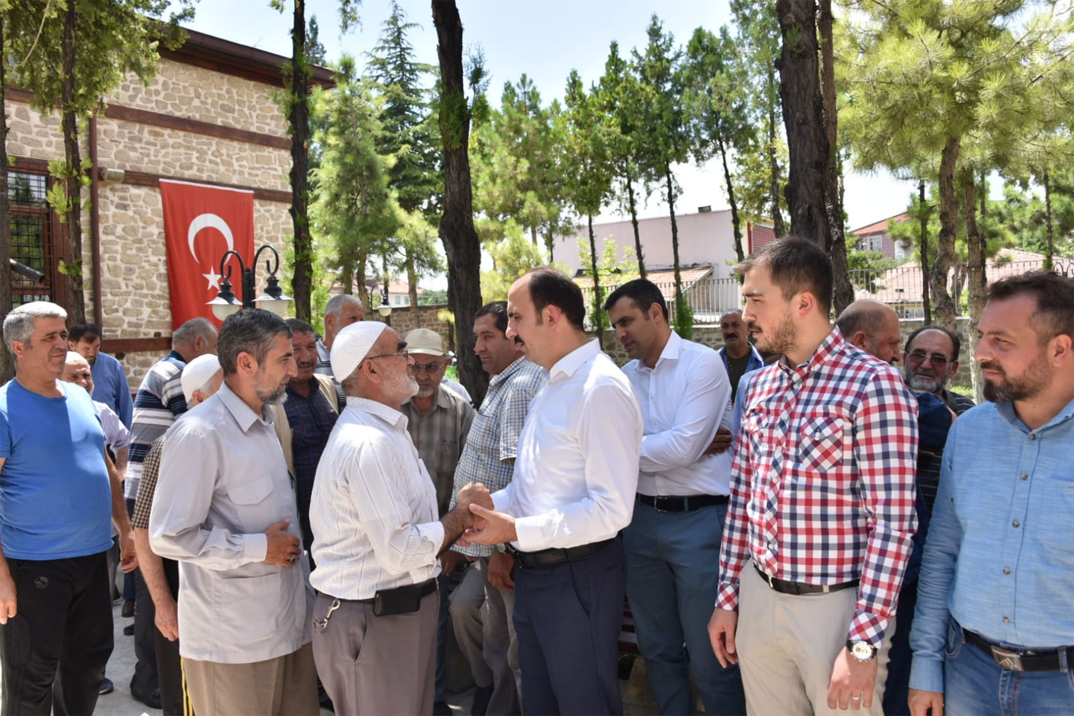 Başkan Altay Sahip Ata Camii'nde Vatandaşlarla Buluştu
