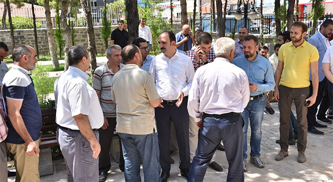Başkan Altay Sahip Ata Camii'nde Vatandaşlarla Buluştu