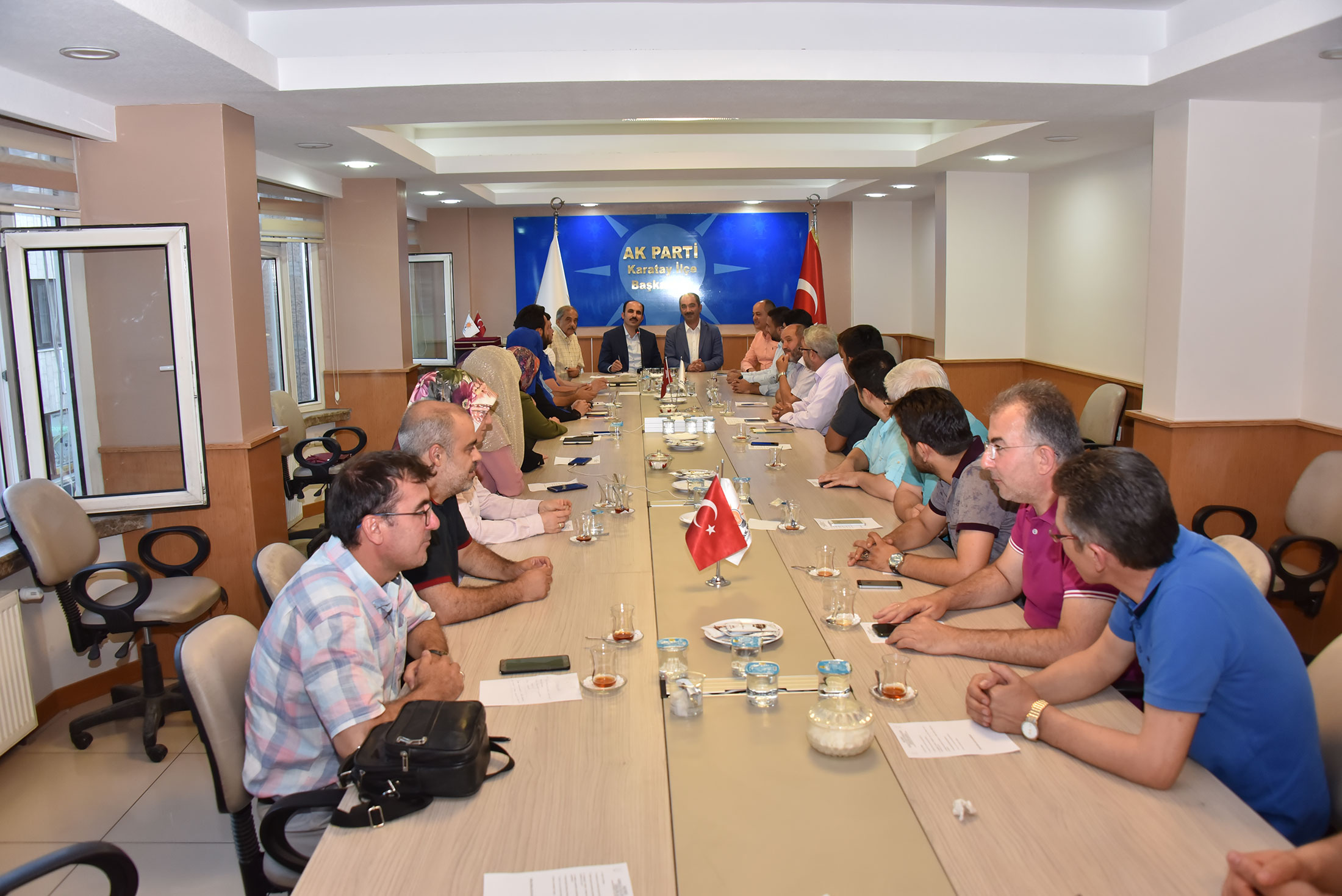 Başkan Altay, AK Parti Meram ve Karatay Teşkilatlarını Ziyaret Etti