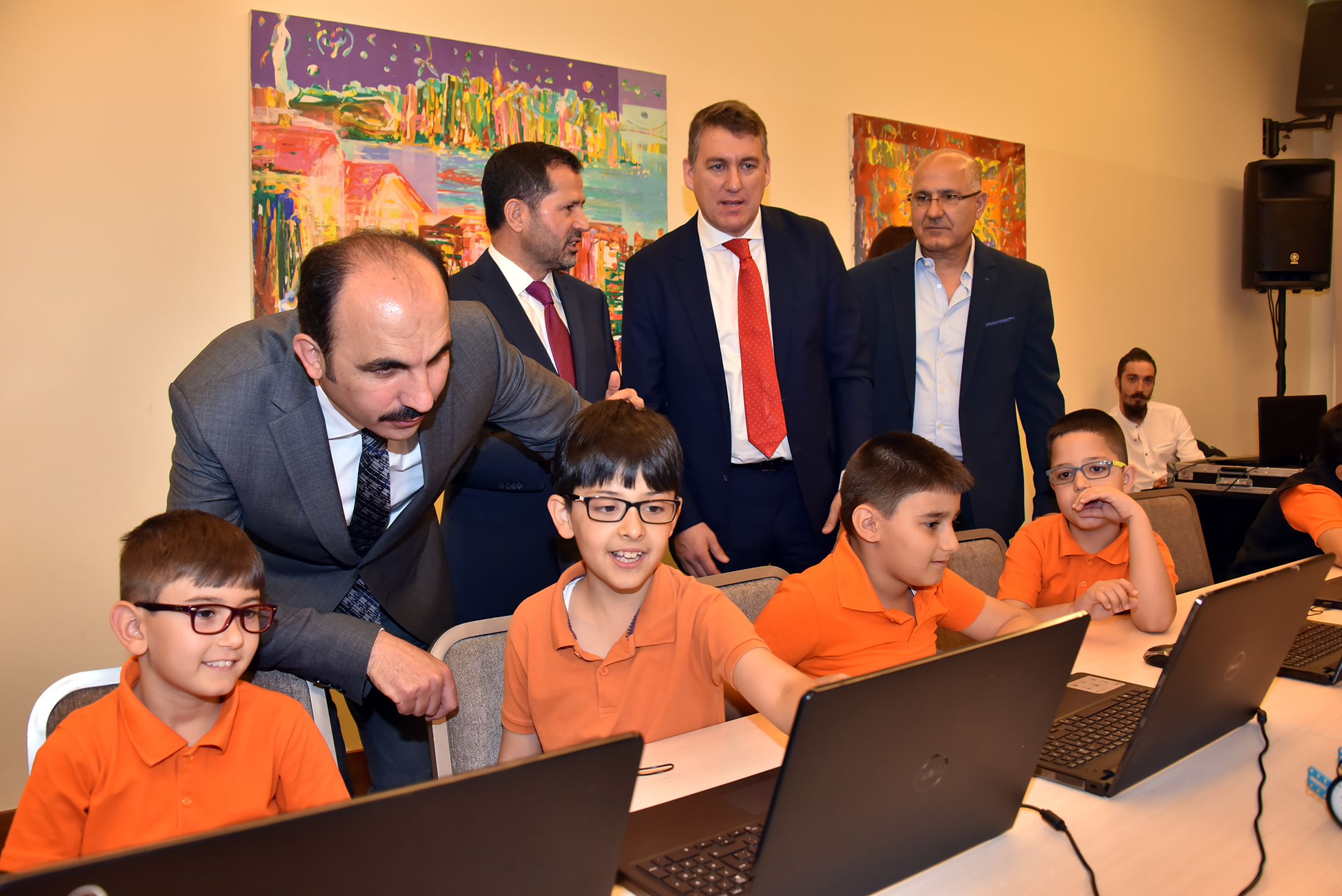 Türkiye'nin Geleceği Kaynakları ve Teknolojidir