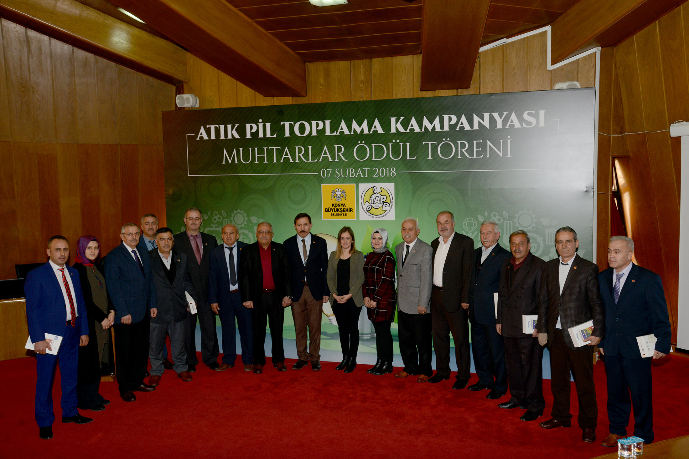 En Çok Atık Pil Toplayan Muhtarlar Ödüllendirildi