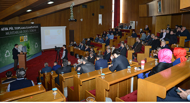 En Çok Atık Pil Toplayan Muhtarlar Ödüllendirildi