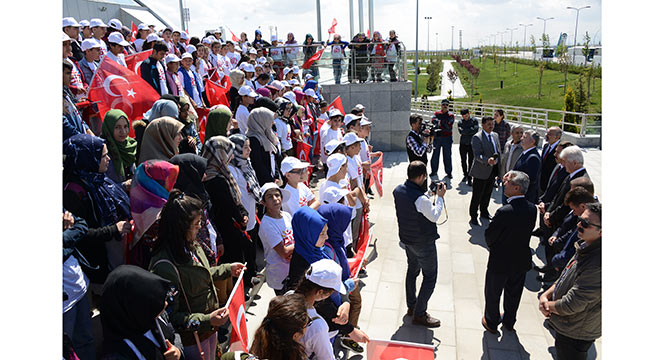 Başkan Akyürek 300 Adıyamanlı Öğrenci ile Buluştu