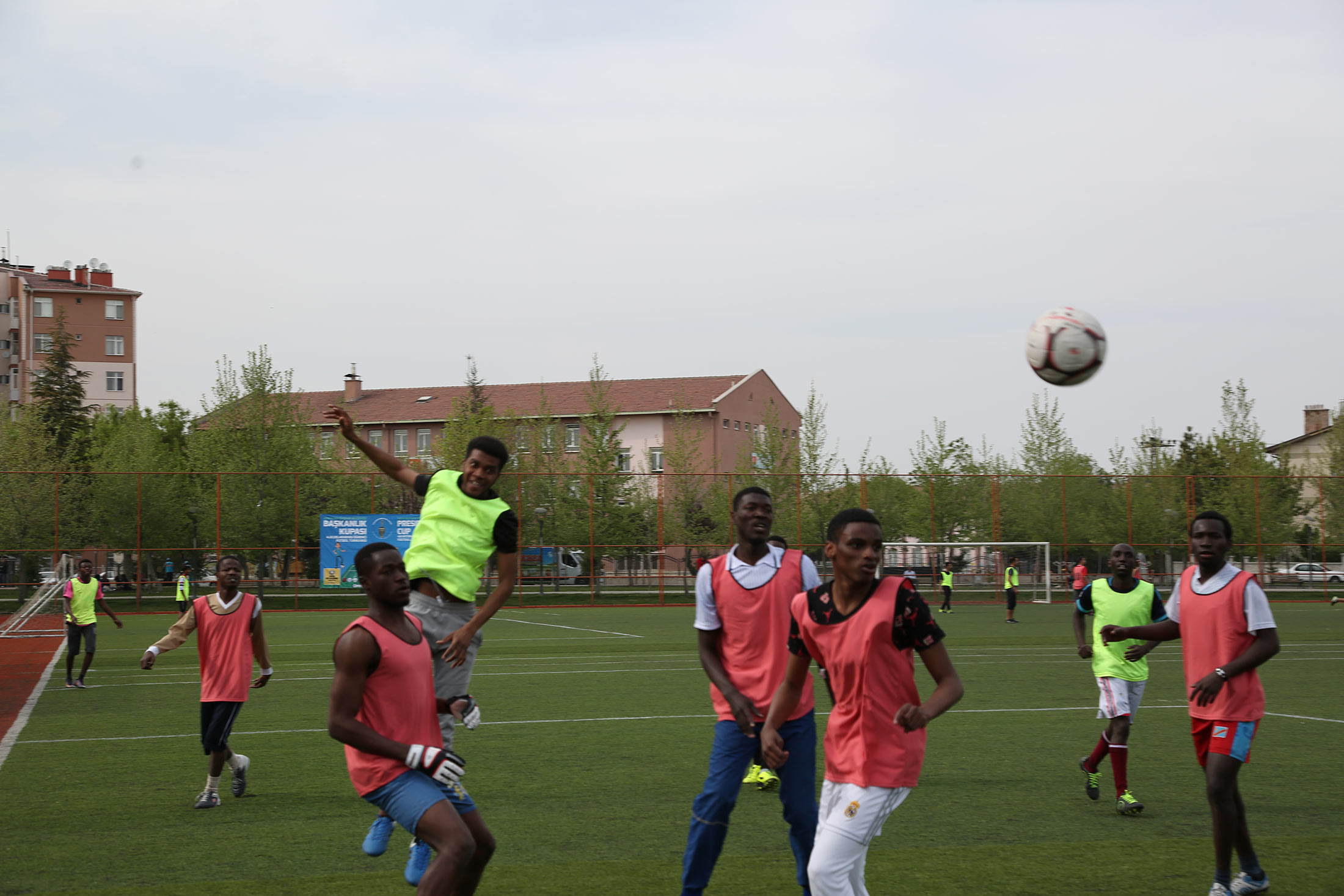 Sadece Dostluğun Kazandığı Futbol Turnuvası Başladı