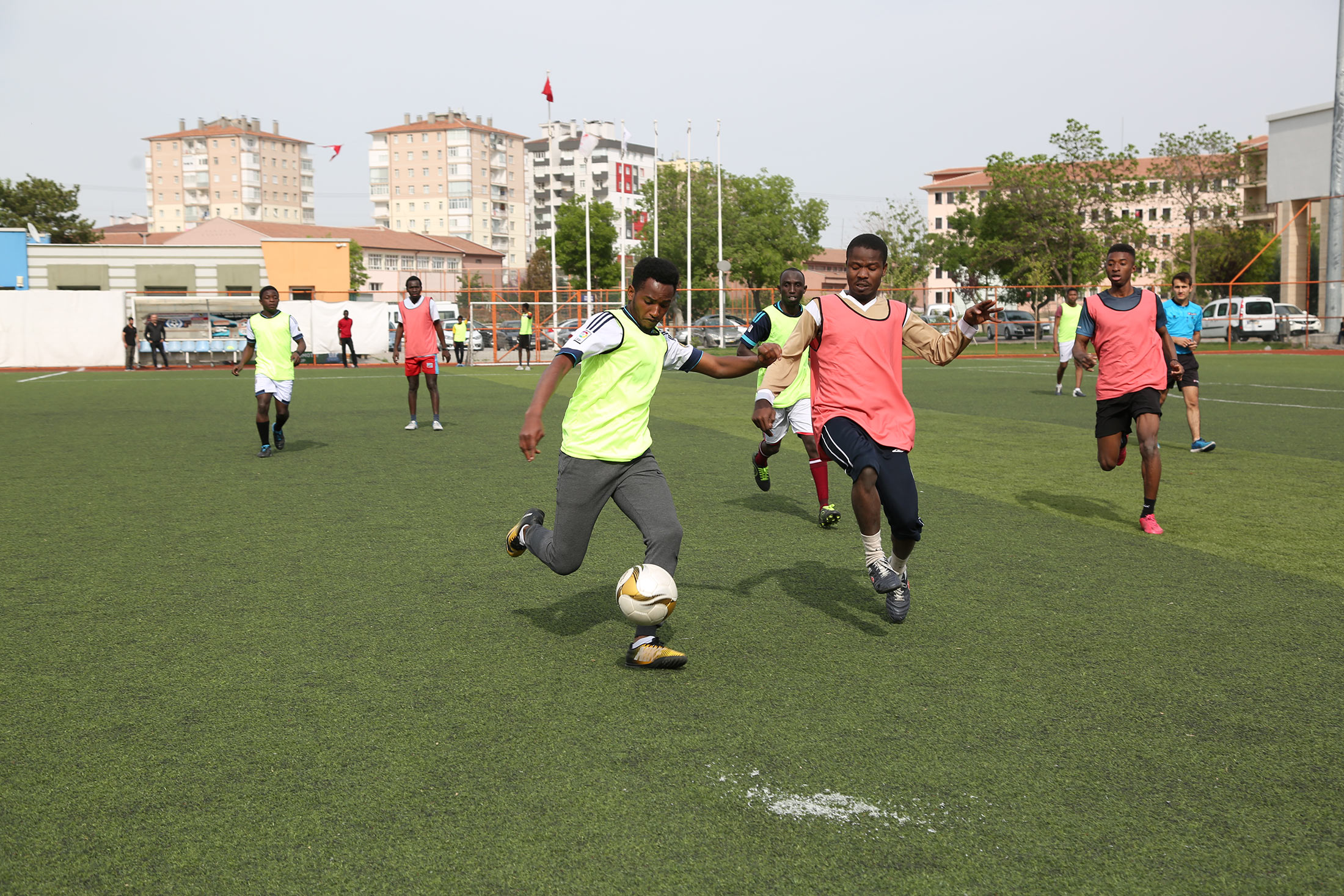 Sadece Dostluğun Kazandığı Futbol Turnuvası Başladı