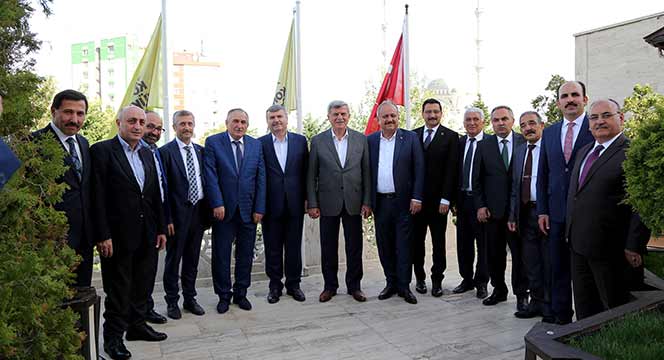 Türk Dünyası Belediyeler Birliği Üyesi Başkanlardan Konya Büyükşehir'e Ziyaret