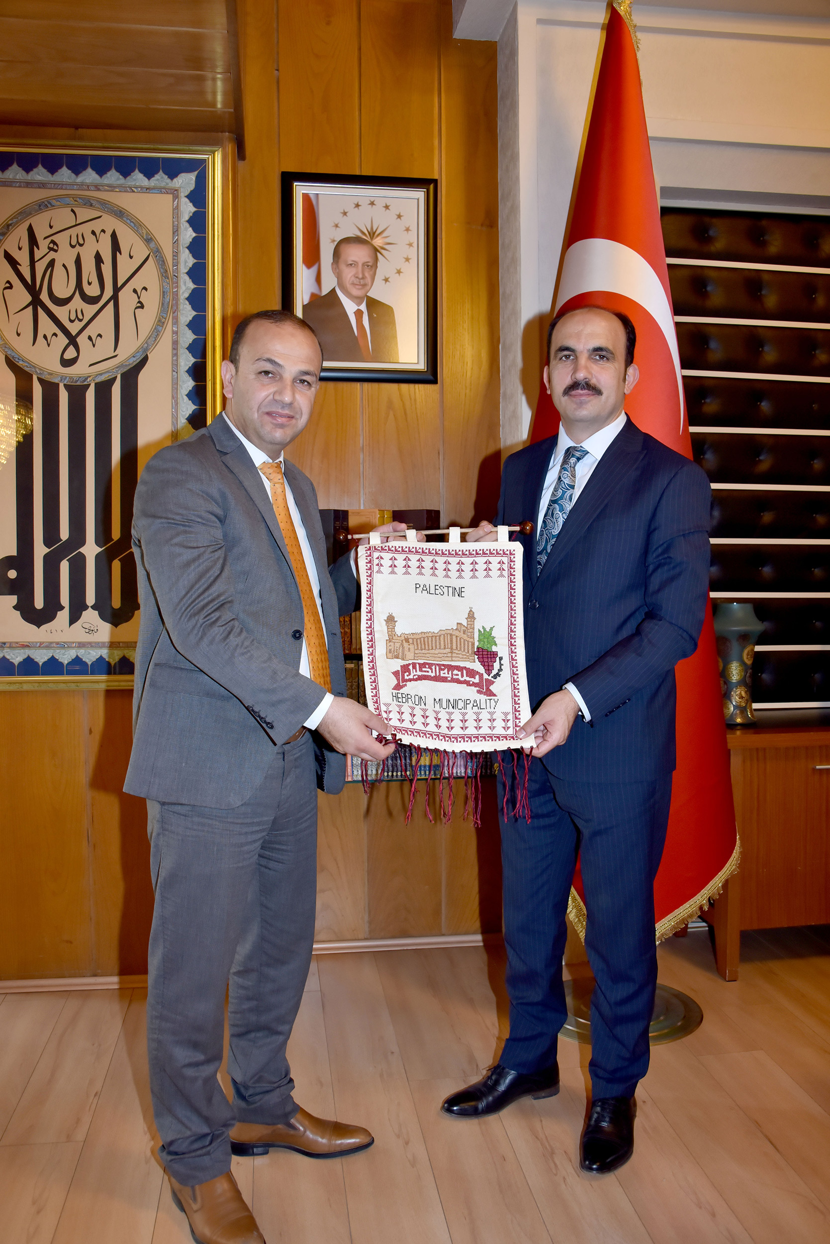 'Bütün Müslümanlar Kudüs'ü ve El Halil'i Ziyaret Etmeli'
