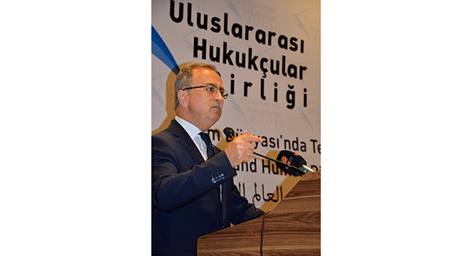 İslam Dünyasında Terör ve İnsan Hakları Sempozyumu Yapıldı