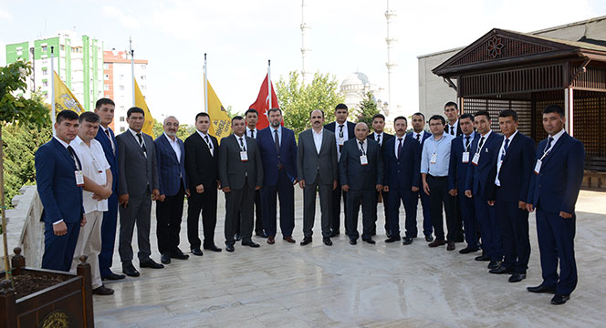 Özbek Heyetten Başkan Altay'a Ziyaret