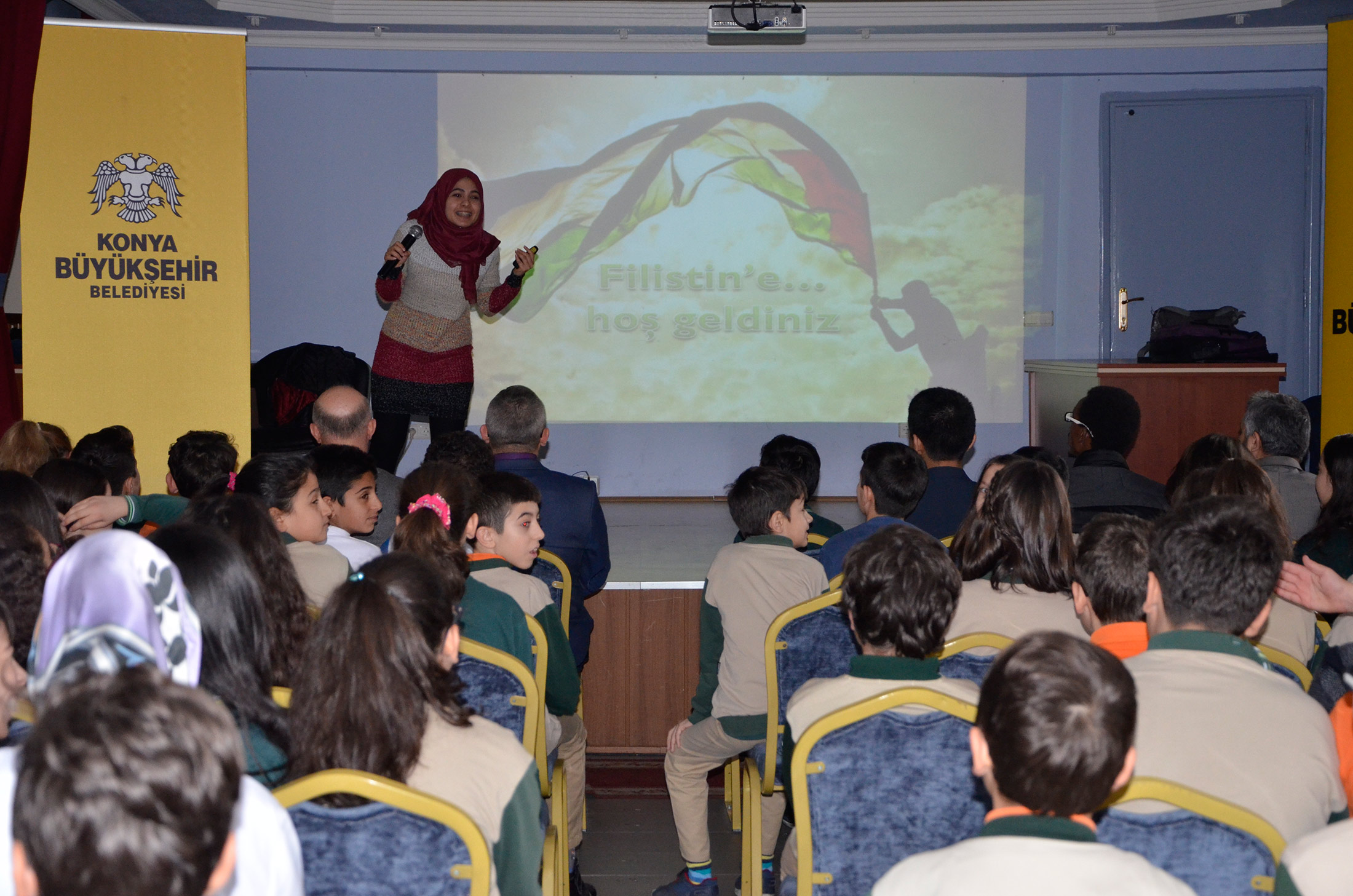 Uluslararası Öğrenciler Ülkelerini Tanıtıyor