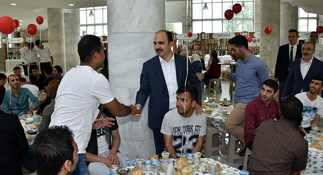 Başkan Altay Uluslararası Öğrencilerle Bayramlaştı
