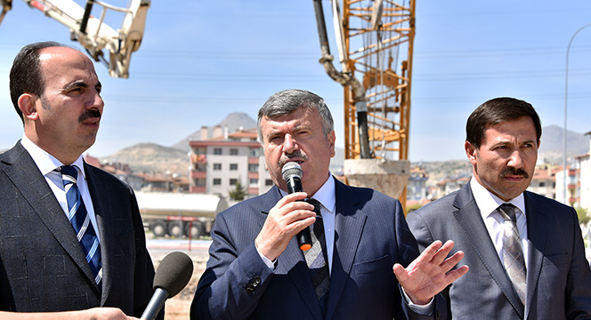 Kesintisiz Trafik Akışı İçin 5 Yeni Köprülü Kavşak Ve Yaya Üst Geçidi Yapılıyor