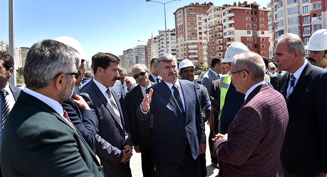 Kesintisiz Trafik Akışı İçin 5 Yeni Köprülü Kavşak Ve Yaya Üst Geçidi Yapılıyor