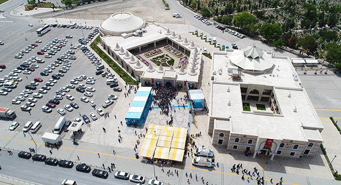 Geleneksel 14. Altın Dokunuşlar Sergisi 'Selçuklu Saklı Değerler' Temasıyla Açıldı