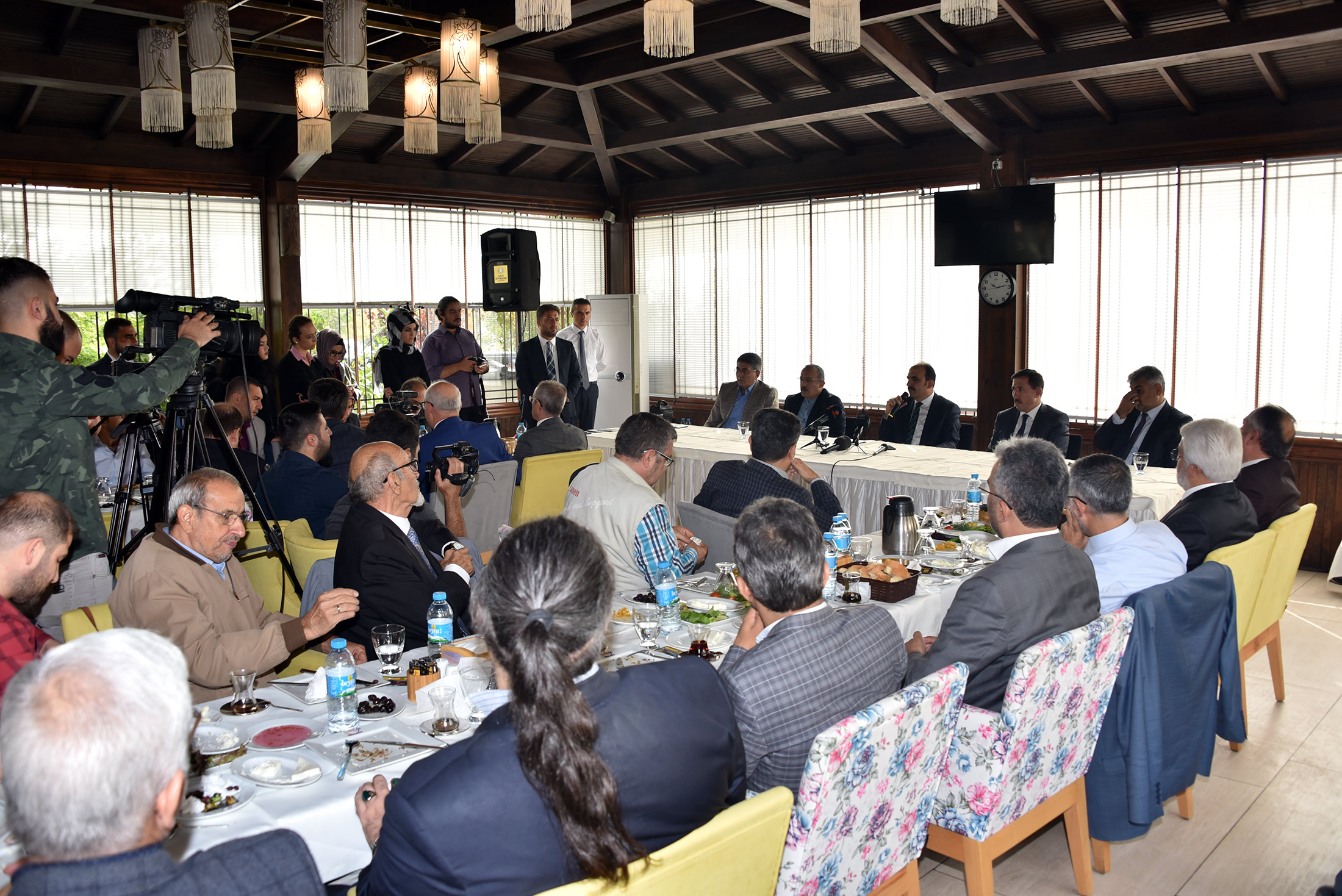 Başkan Altay Şehir İstişarelerinde Basın Mensuplarıyla Buluştu
