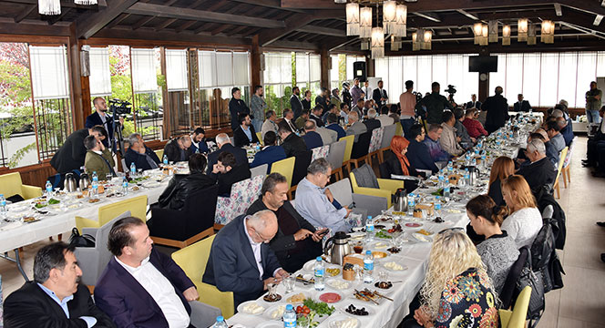 Başkan Altay Şehir İstişarelerinde Basın Mensuplarıyla Buluştu