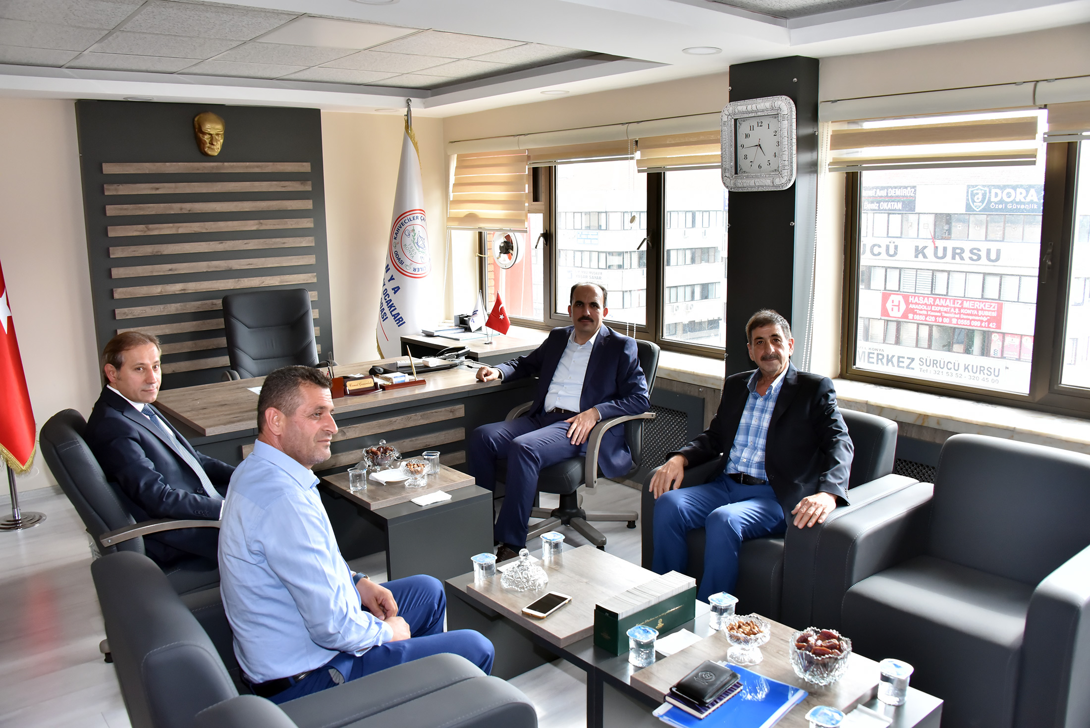 Başkan Altay, Esnaf Odalarının Başkanlarını Ziyaret Etti