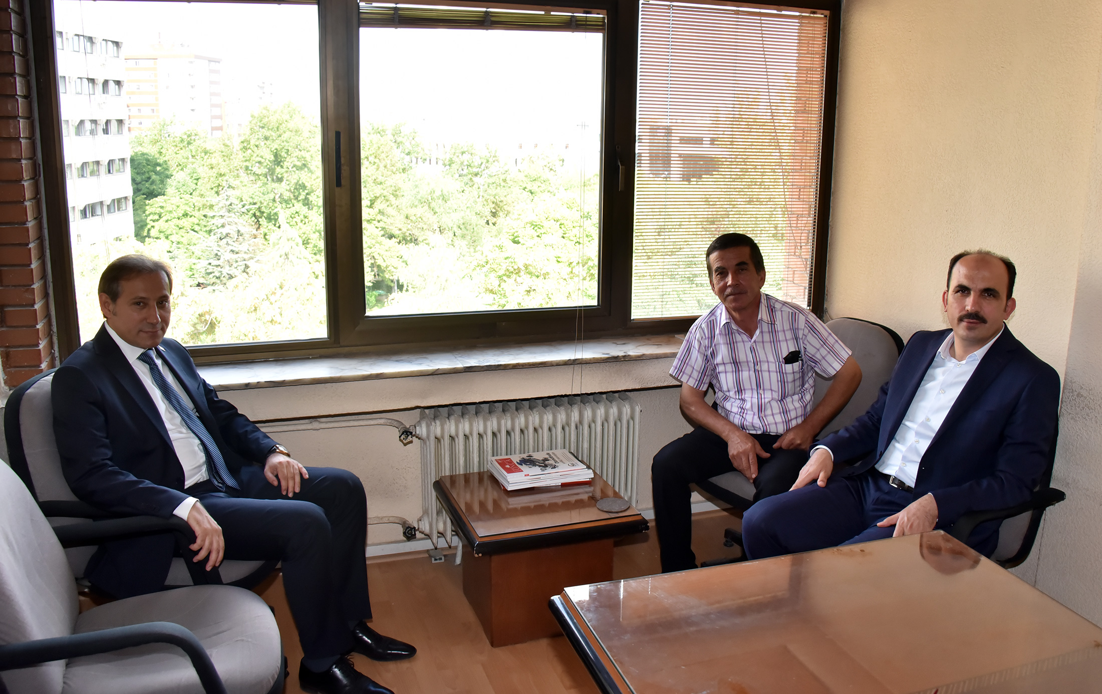 Başkan Altay, Esnaf Odalarının Başkanlarını Ziyaret Etti