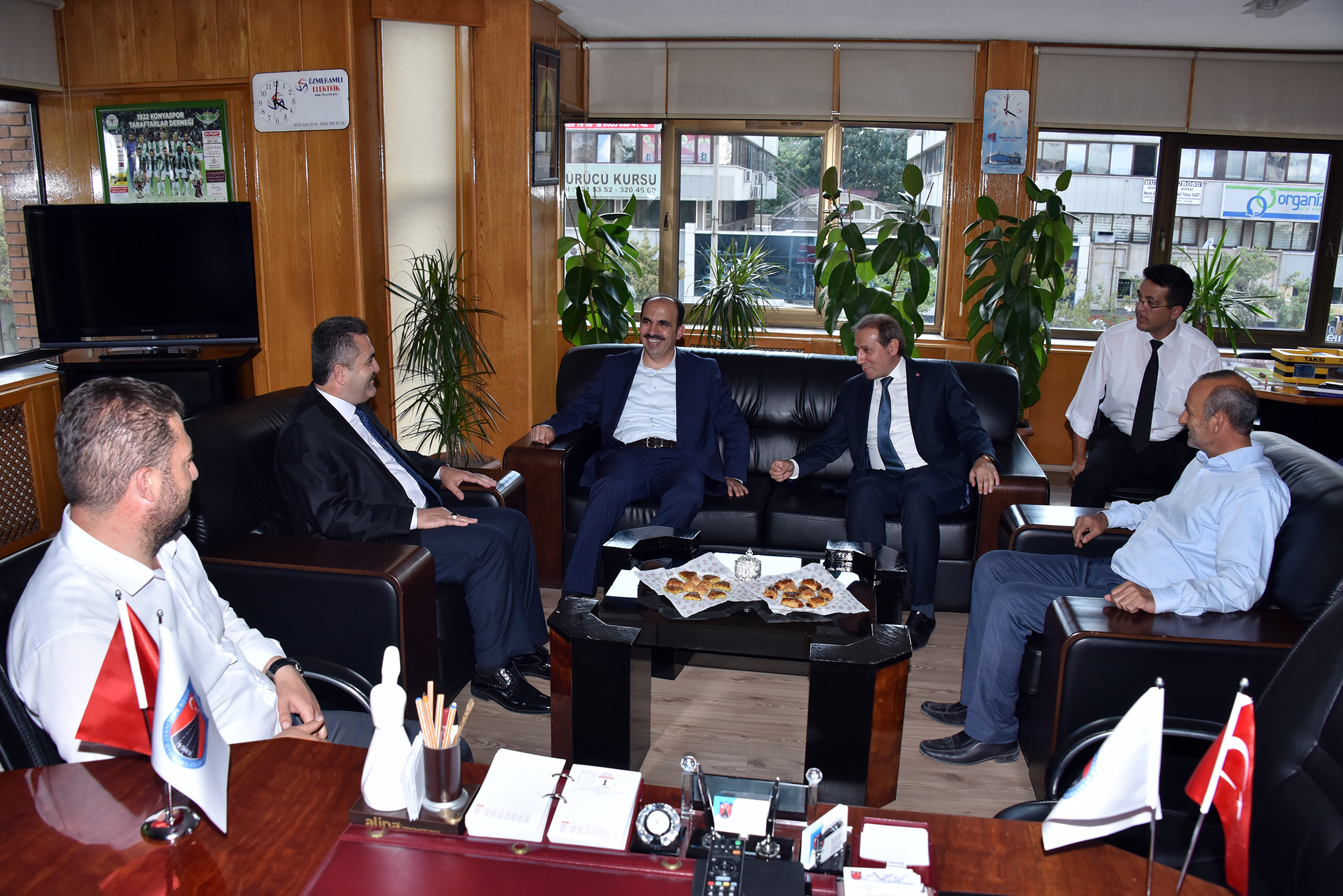 Başkan Altay, Esnaf Odalarının Başkanlarını Ziyaret Etti