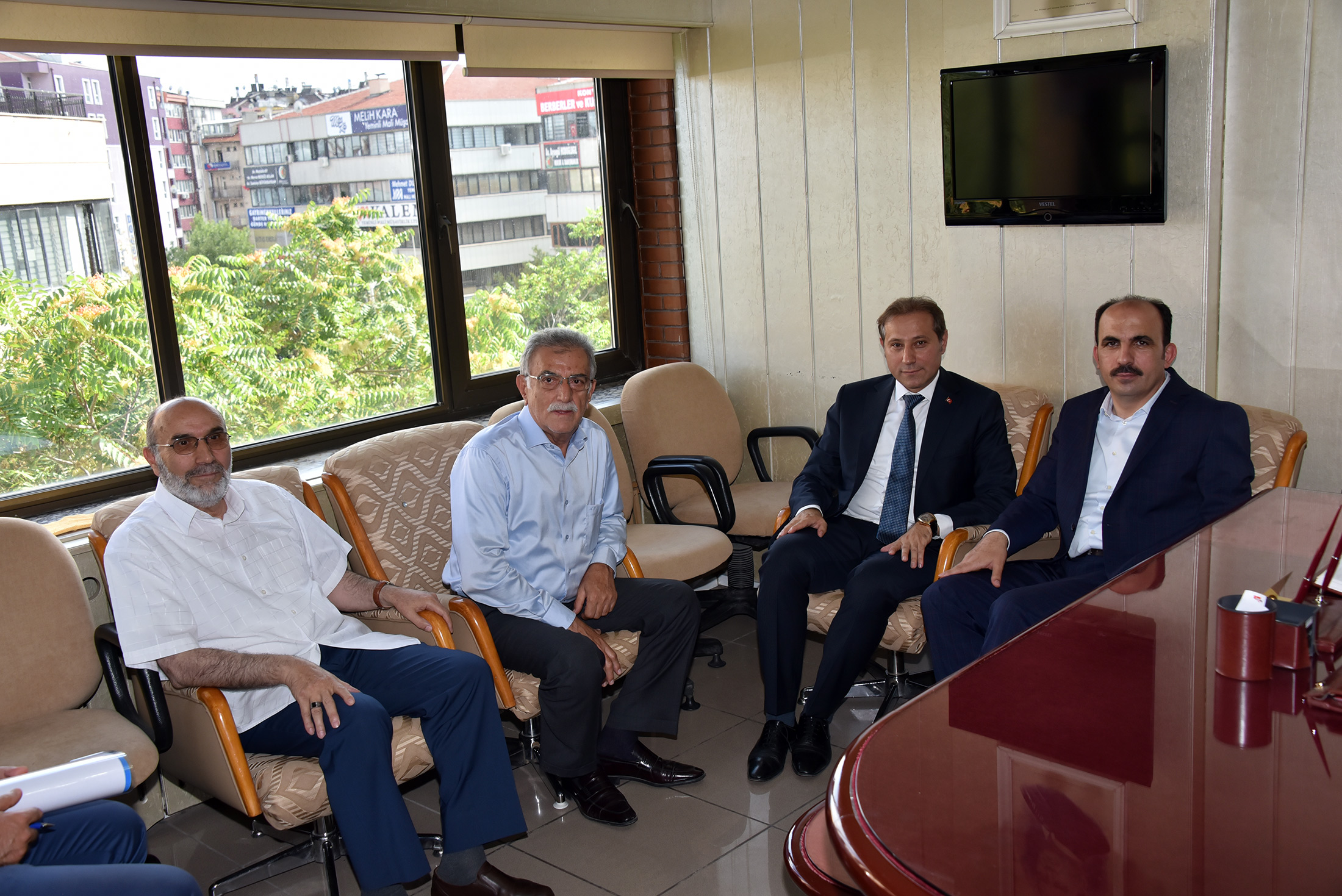 Başkan Altay, Esnaf Odalarının Başkanlarını Ziyaret Etti