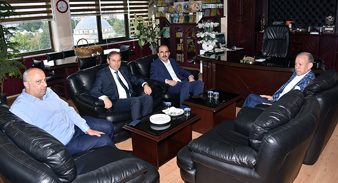 Başkan Altay, Esnaf Odalarının Başkanlarını Ziyaret Etti