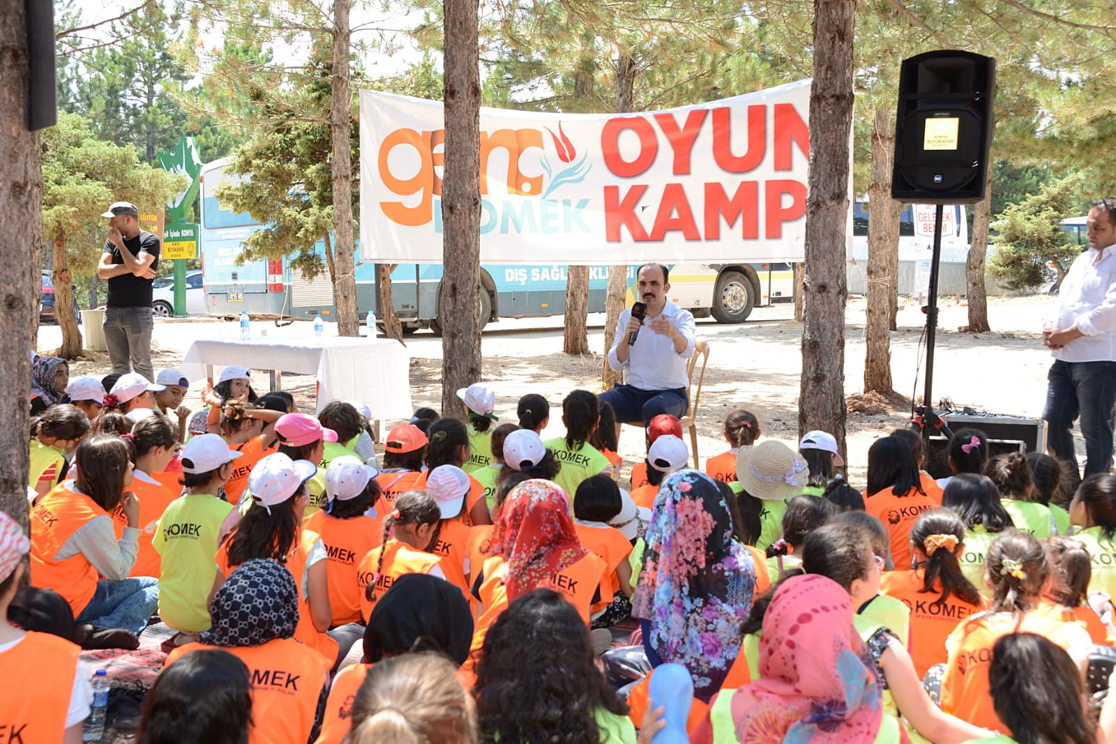 Başkan Altay Yaz Kampındaki Öğrencilerle Buluştu