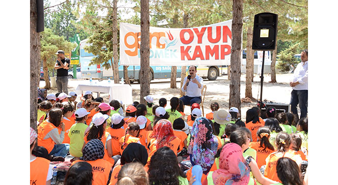 Başkan Altay Yaz Kampındaki Öğrencilerle Buluştu