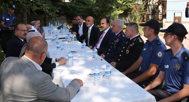 Konya'da Geleneksel Bayramlaşma Programı Yapıldı