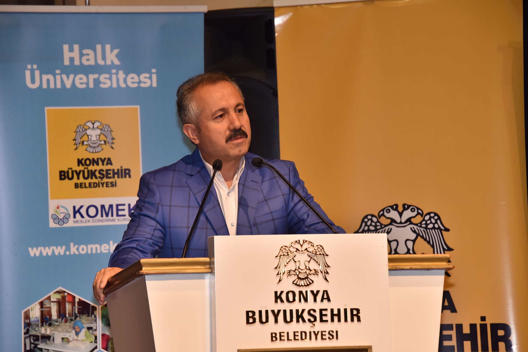 Genç KOMEK Yaz Okulu Eğitimcilerine Seminer 