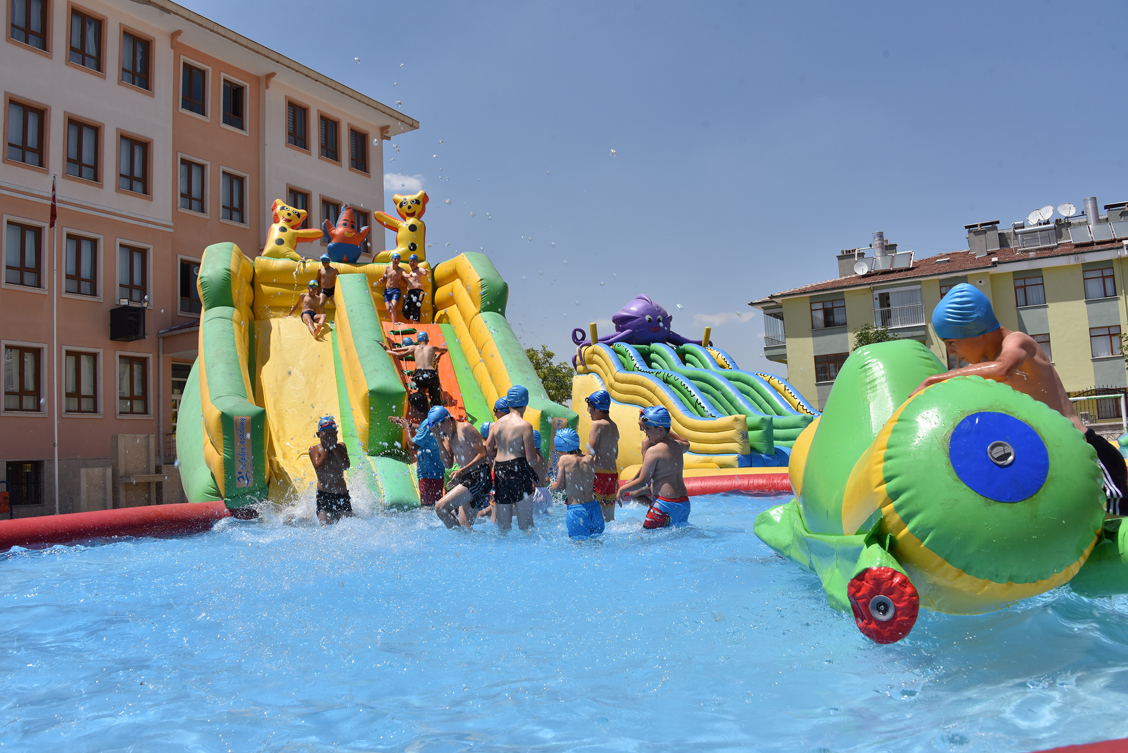55 Havuz ve Aquapark Konyalı Çocukları Bekliyor 