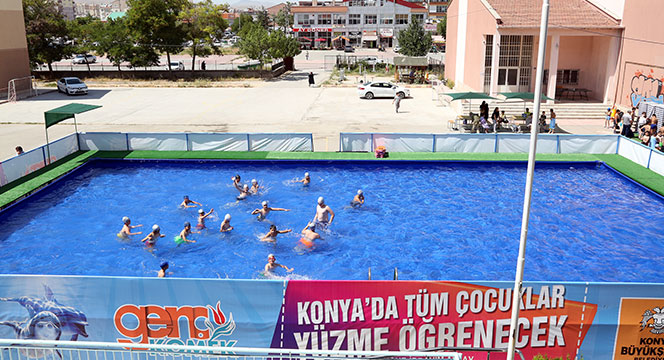 Haydi Çocuklar Hem Eğlenin Hem Yüzme Öğrenin