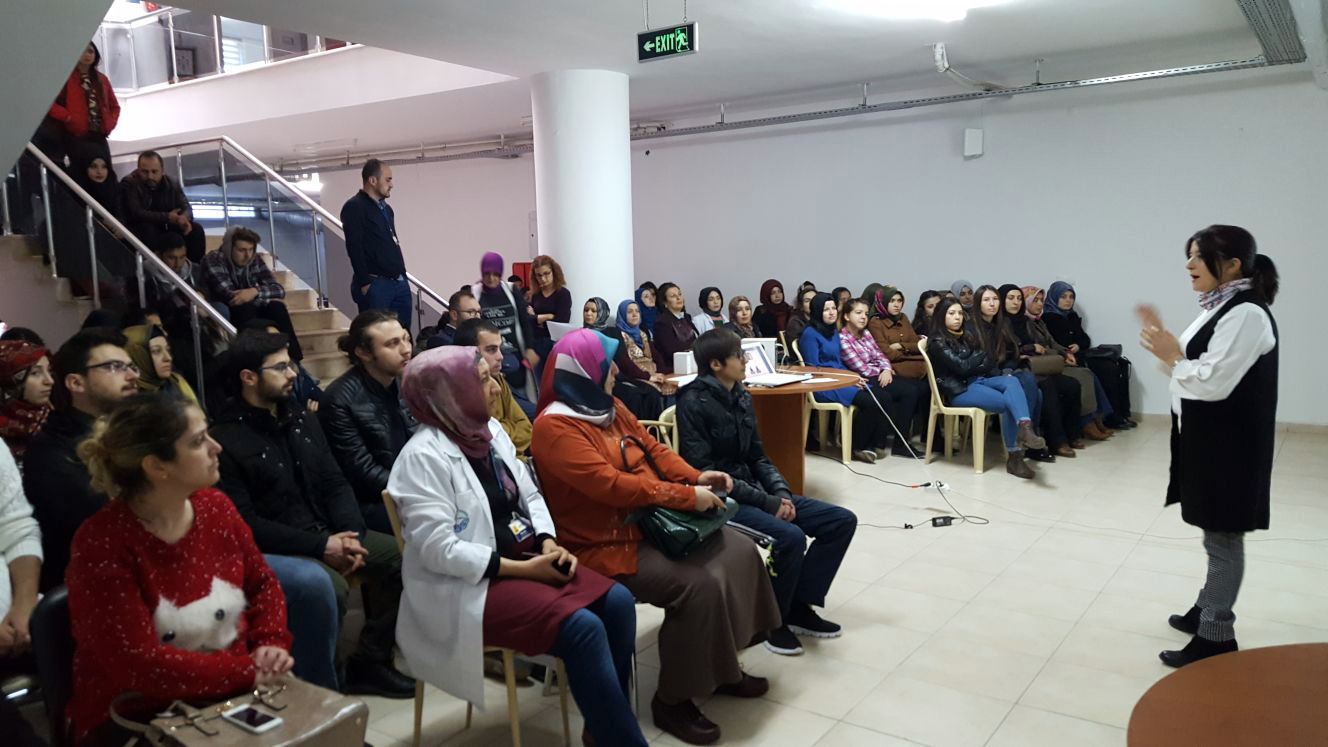 KOMEK Kursiyerlerinden Kan Bağışı 