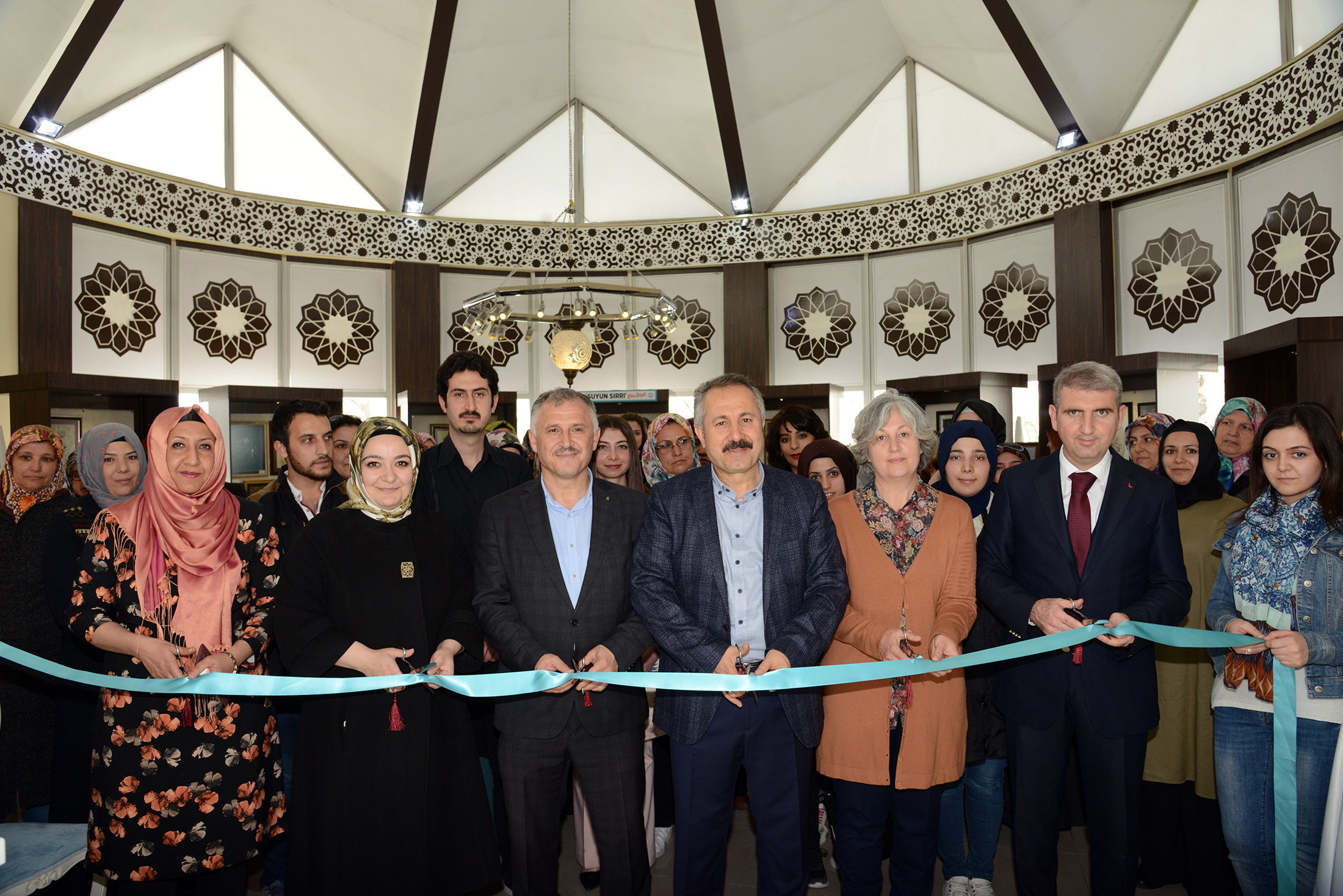 'Suyun Sırrı' Ebru Sergisi Açıldı 