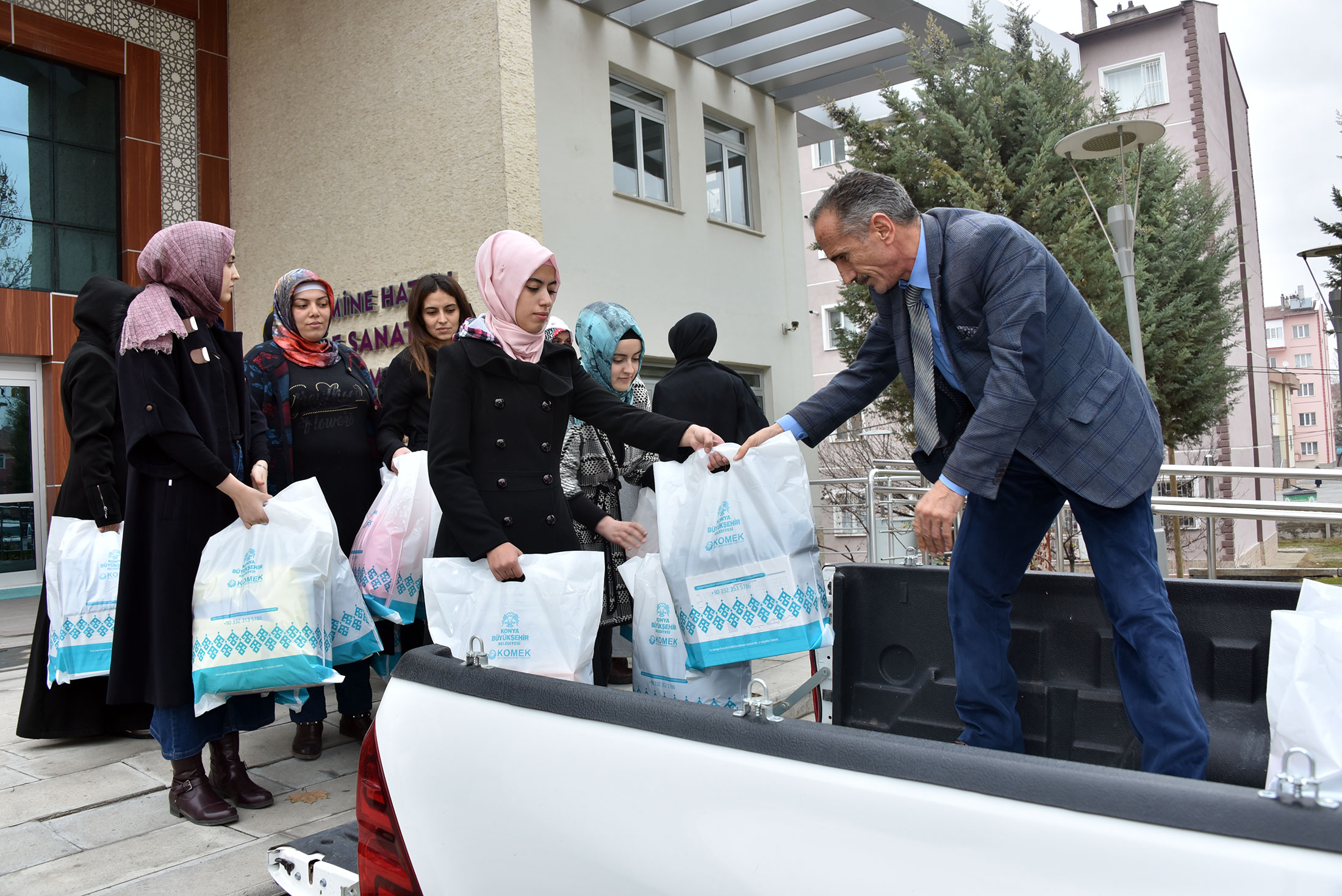 KOMEK ve ASEM Üyelerinden Örnek Davranış
